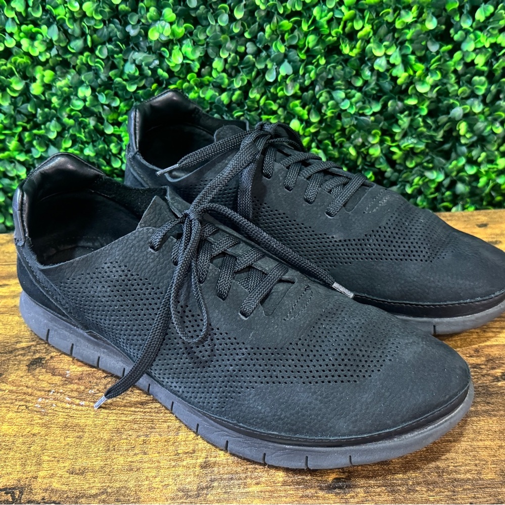 Men’s 11.5 Tucker by vionic arch support shoes
